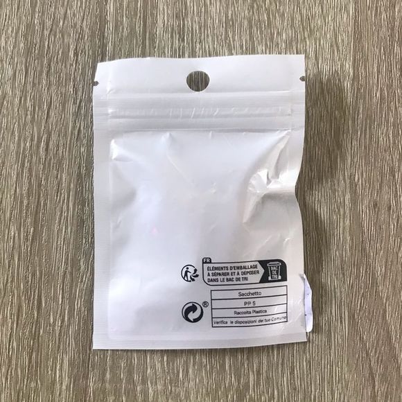 NEW … VINTAGE BUTTERFLY EARRINGS - Picture 6 of 6